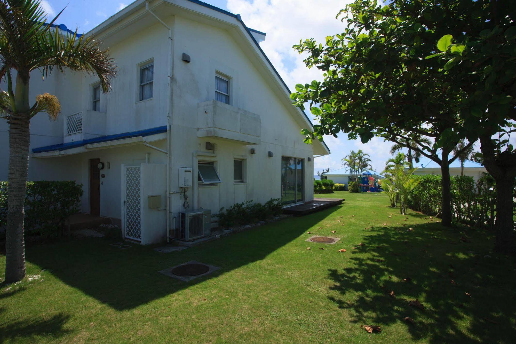 Yyy Club Ie Resort Ie Exterior photo